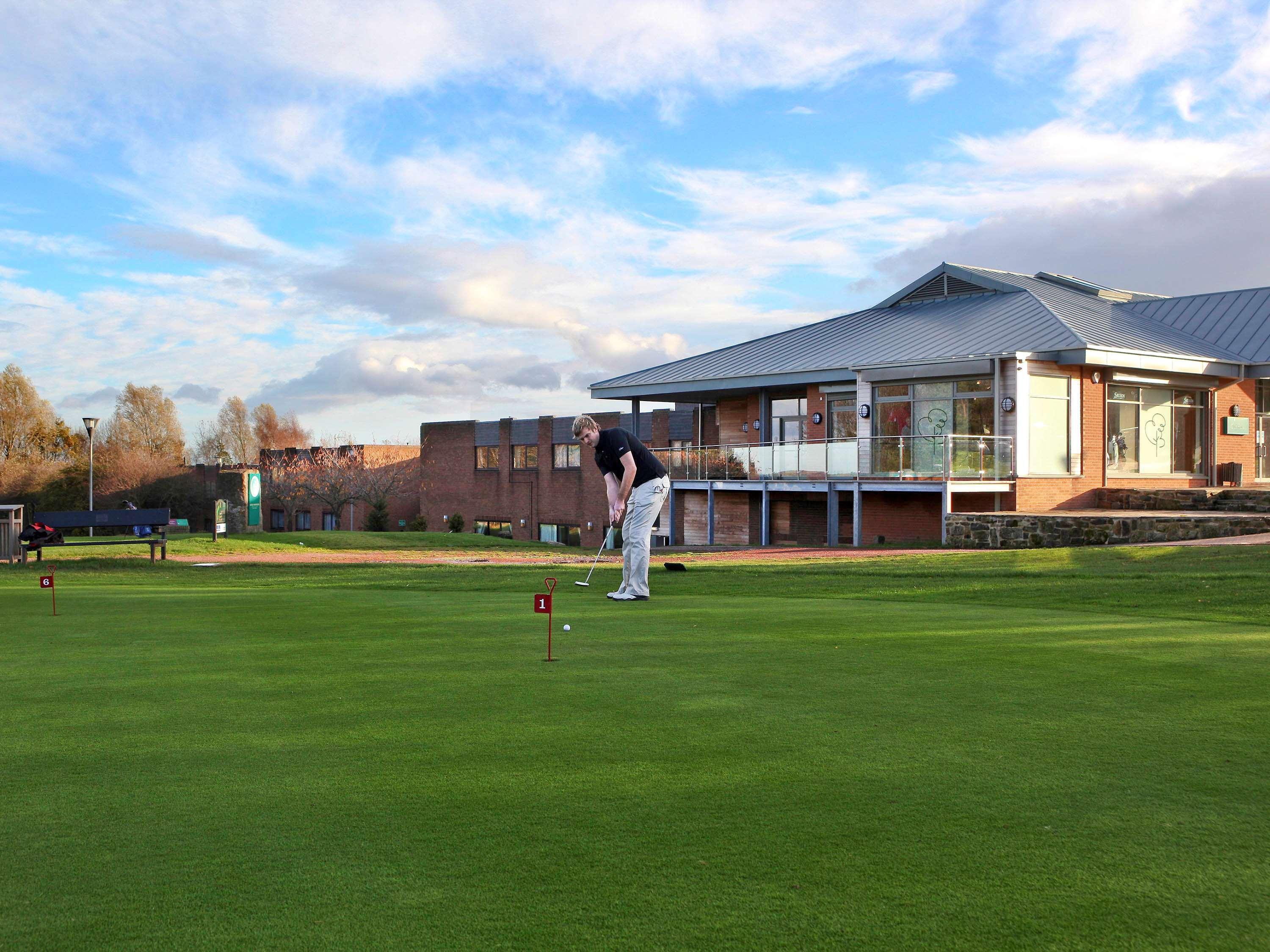 Mercure Newcastle George Washington Hotel Golf & Spa Exterior photo